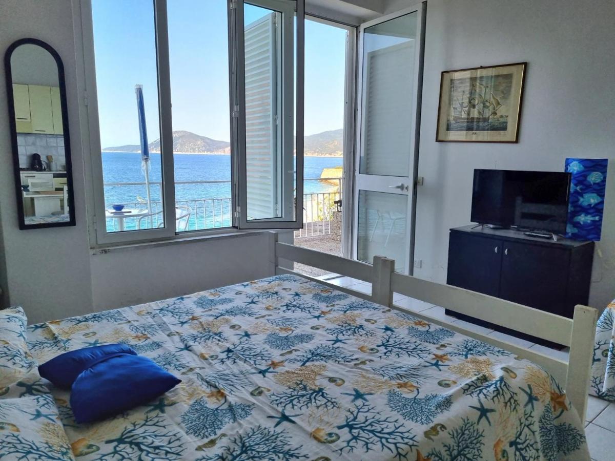 Appartamenti La Terrazza Sulle Ghiaie - Goelba Портоферрайо Екстер'єр фото